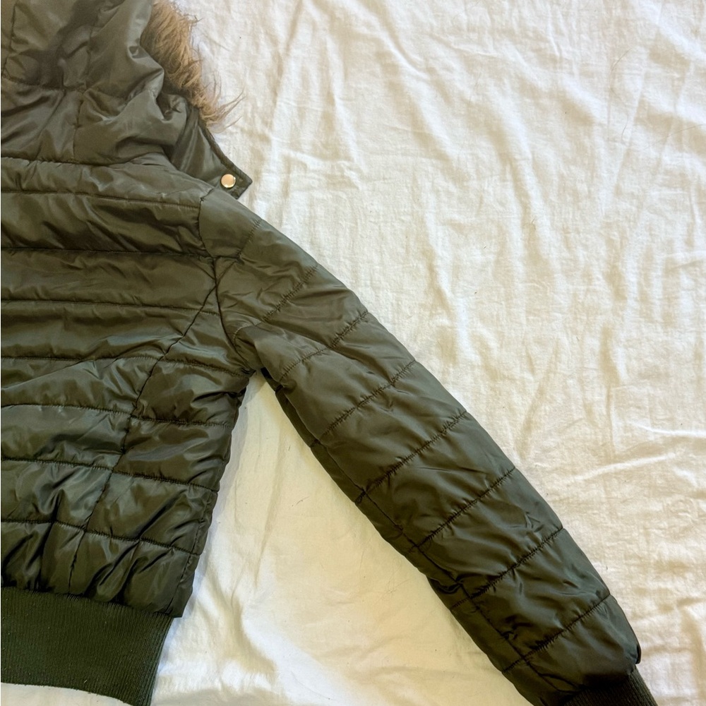 J2 Army Green Puffer Jacket XS Faux Fur Hood Bomber Style Winter Coat Y2K 90s - Picture 10 of 14